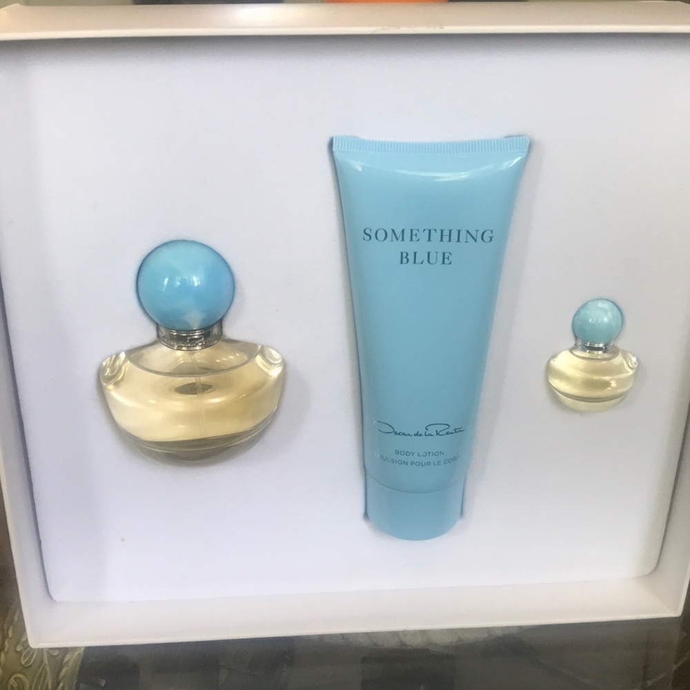 Save $$OscardeLaRenta SOMETHING BLUE